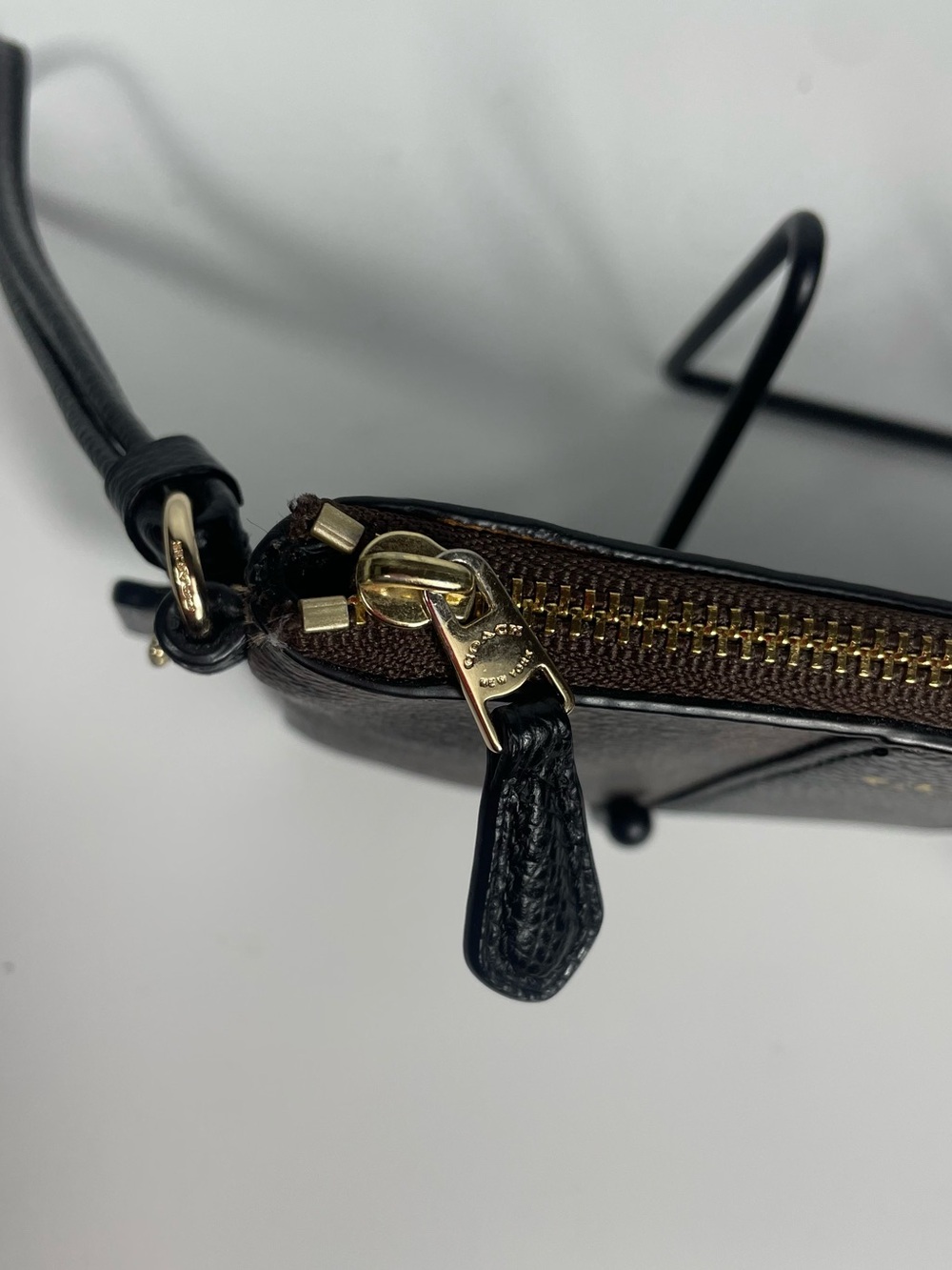 Coach Corner Zip Wristlet Signature PVC Leather Brown Black - Picture 8 of 9
